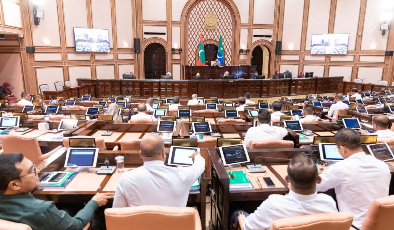 ދީންތަކާ ދެކޮޅުވުމާއި ގައްދާރުވުން ކުށަކަށް ހަދާ ބިލު މަޖިލީހުގެ އެޖެންޑާއިން ނަގައިފި